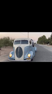 Coe #coe #coes #coetrucks #dually #diesel #coetruck #patina #turbo #patinaking #fordcoe #cab #cabovers #truck #ls1coe #turbo #wheels #semitruck #carhauler #Mexico #vintage #pickup #v8engine #v8 #coegarage #chevycoe #oneofthekind | Coetrucks & Trucks