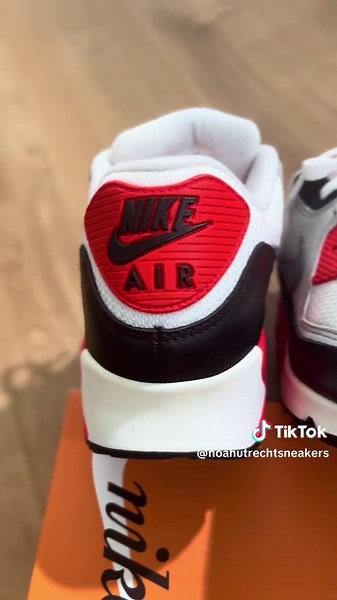 Nike Air Max 90 ‘Infrared’ - A Sneaker Essential