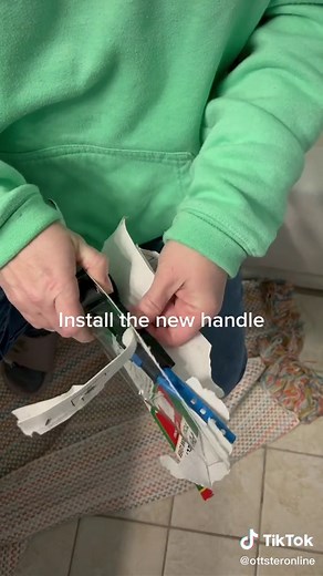 Universal Toilet Tank Flush Lever Replacement Guide