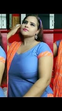 Beautiful Aunty Hot Navel Show | Hot Tiktok Musically Aunty | Mallu Beautiful Aunty Dubsmash