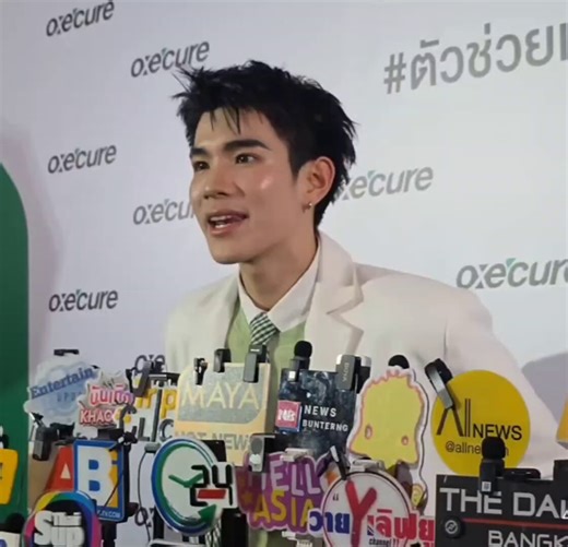 เฉลยที่แม่ปุ๋ยลงนข : เป็นพี่ชายสายเปย์ นฟ : สอนน้องเก็บเงิน อยากให้ทองเก็บไว้ น้องบอกหนู 20 แล้วจะเปิด port ลงทุนได้แล้ว เปฌนข่าวดีมาก งั้นเอาทองไปละกัน (บ้านนี้หัวนักการลงทุนมาก ผมอึ้ง )FOURTH OXECURE EVENT#OxecurexFourth