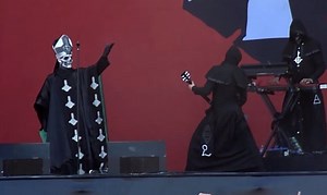GHOST: Fan-Filmed Footage Of Entire MAIN SQUARE Festival Performance