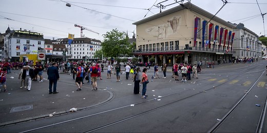 FC Basel – Fan verunfallt: Polizei schliesst Dritteinwirkung aus | Nau.ch
