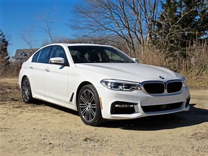 Video: 2017 BMW 530i Reaches Top Speed in Sixth Gear