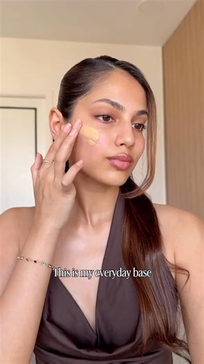 Khushi is all about multi-tasking, and so is the new Hydra Glow Tinted Sunscreen 💕