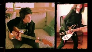 4.1K views · 200 reactions | BILLIE JOE ARMSTRONG feat SUSANNA HOFFS - Manic Monday (The Bangles Cover 2020) | ruidos estranhos | Facebook