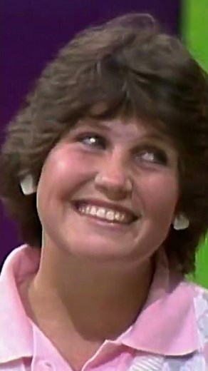 Bob Barker Has Fun with Nervous Contestant While Playing MONEY GAME! The Price Is Right 1983 #Shorts