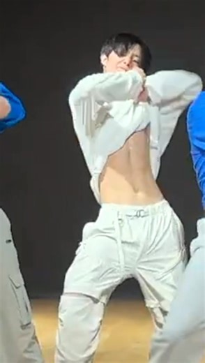 TREASURE (T5) 'MOVE' DANCE PRACTICE VIDEO #jihoon #treasure #dance #kpop #fyp #jihoontreasure