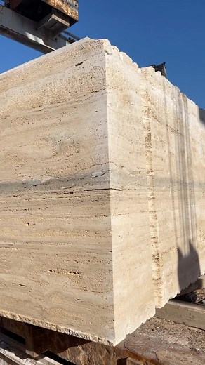 The process of making a slab product starts with the quarrying of giant blocks at granite quarries and ends with the cutting of stone blocks into slabs using stone block cutting machine (gang saw) at marble factories. . And as shown thats the Silver Travertine,it’s an elegant and modern look stone quarried in Rome, Italy #italy #roma #rome #block #stone #rock #assafmarble | Assaf Marble