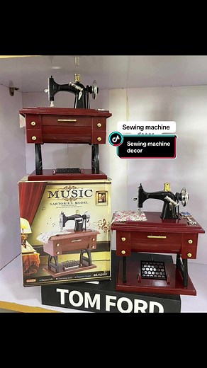 Sewing Machine Decor Ideas for Fashion Lovers