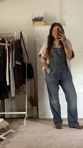 like.. what?!?! am i the only one who is new to this?? i had no CLUE. overalls chunky knits without bunching?? YES PLEASE. | Maria Layton Armstrong