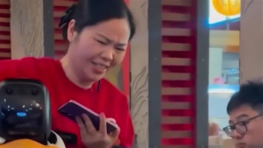 Robot Dances Itself Into A Frenzy At California Restaurant
