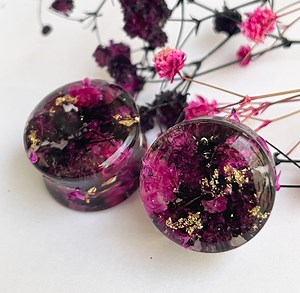Handmade Black & Pink Flower Plugs: Gold Flake Resin Ear Tunnels - Etsy