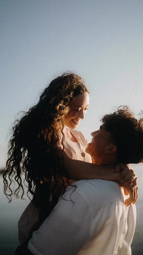 Engagement Shoot Tips for Genuine Wedding Photos