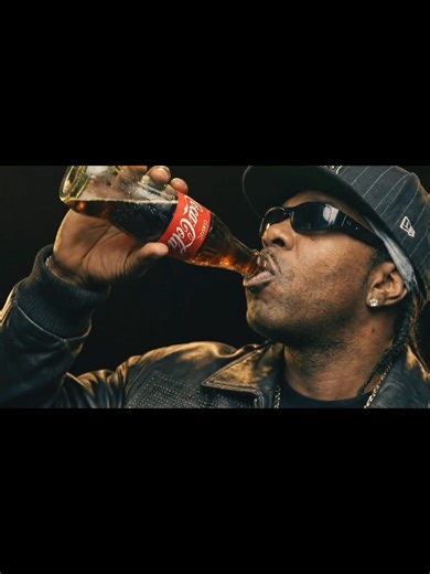 I need everyone to repost this and to tag coca-cola. The legends of Hip Hop and Coke are both classic #coke #cocacola @Coca-Cola jump on this wave