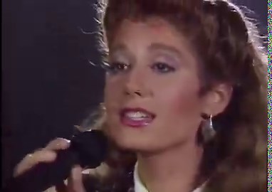 A wonderful classic, a great song to listen to and love!