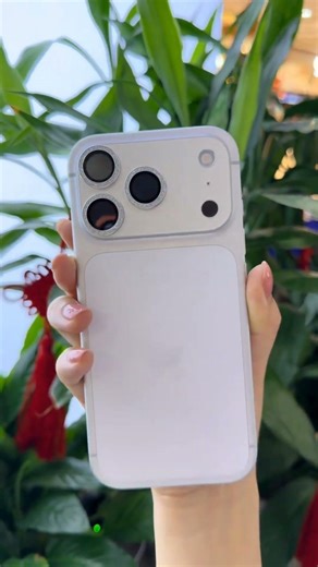 iPhone 17 Pro Max Silver ✨ Hands-On – Most Premium Look Ever? 😳🔥