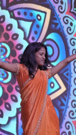 Pooja on Instagram: "Chammak challoo....💃 PART-03 #dance_diaries#chammak_challo#fypppppppppppppp#dance#reels"