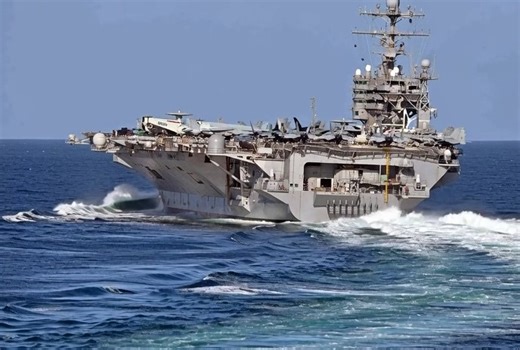 Unchecked Power at Sea: USS Abraham Lincoln Projects American Might Across the World’s Oceans #USSAbrahamLincoln #CVN72 #USNavy #NimitzClass #NuclearSupercarrier #SeaDominance #GlobalStrikeForce #PowerProjection #AmericanMight #MessageInSteel 🇺🇸 | Navy History