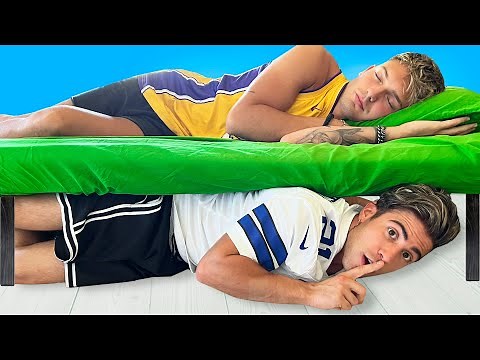 24 HOURS HIDDEN IN MY FRIEND'S HOUSE !!