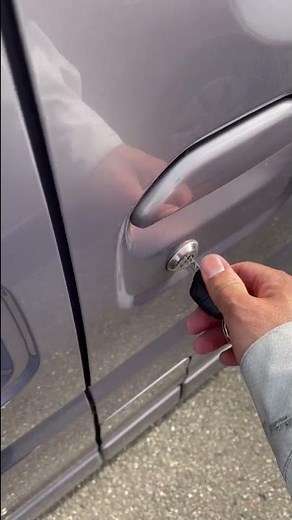 日産 クリッパーリオ キーレスリモコン登録 詳細はブログ参照下さい。