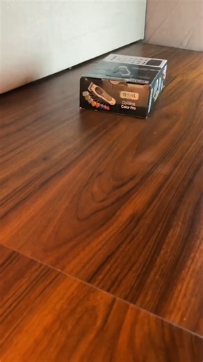 Color Pro es la cortadora donde cada color te guía para cortarte de forma segura y sin complicaciones.. Checa este unboxing para ver todo lo que trae. Encuéntranos en nuestros distribuidores autorizados. | WAHL México