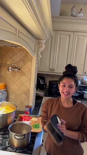 Delicious Red Kidney Beans Recipe with Garlic, Shallots, Tomatoes, and Cilantro