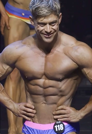 How it started VS How it’s going #dylanscruton #foryou #fyp #featureme #fmgpro #bodybuilding #gymtok #gymtips #zyzz