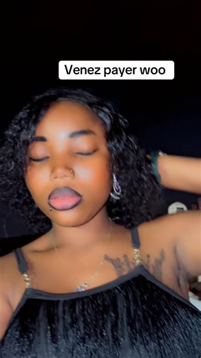 Vidéos de Oumaïmatou (@oumaimazare) avec son original - DJIHOGAN 229 OFFICIEL