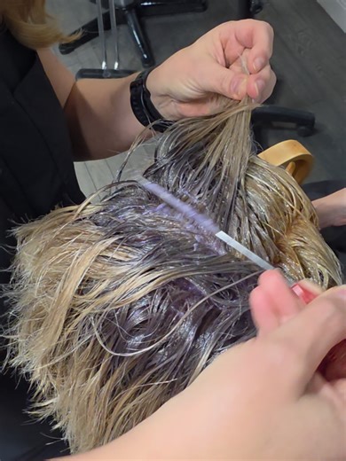 Mastering Blonde Color with Brenda: Techniques and Tips