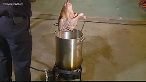 5 safety tips for safely deep-frying your turkey on Thanksgiving!