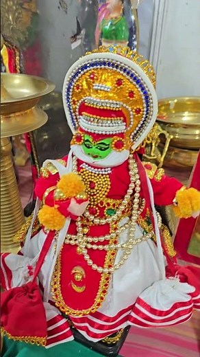 Colorful Kathakali Mask – Traditional Kerala Art part 1