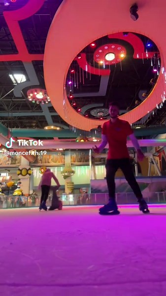 Patinage à Park Mall Sétif : Émotions et Style