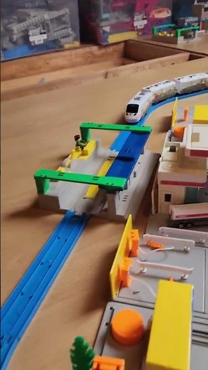 🚉 Tiny Train Running on Tracks | Satisfying Mini Railway