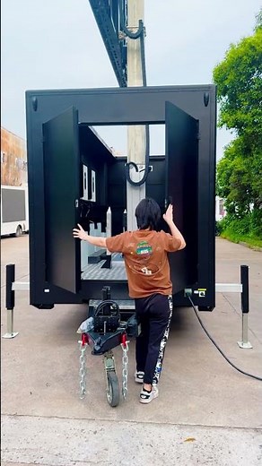 ALL-IN-ONE Mobile LED Trailer Screen–