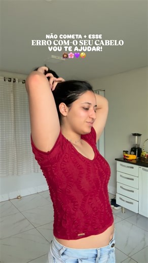 @cabelodabelly on Instagram: "Erros são comuns, principalmente você que não liga tanto pro cabelo💆🏽‍♀️😩 Mais hoje eu vou te ajudar!💜🤪 ✨Tome mais cuidado ao pentear os fios ✨Tome mais cuidado ao prender os fios ✨Tome mais cuidado com xuxas, a de cetim é a melhor … Esse vídeo te ajudou? Compartilhar com sua amiga que precisa saber disso tbm! #teajudo #goldspellcosmeticos #meninas #tonicopoderoso #fioterapia"