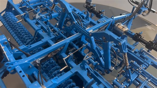 7.1K views · 105 reactions | 30-second "magnifying glass" moment! Take you up close to check out the 1050 tractor's new attachment – the plow's exquisite craftsmanship ✨#lesu #machine #model #rcmodel #rc #K500 #scalemodel | LESU RC USA | Facebook