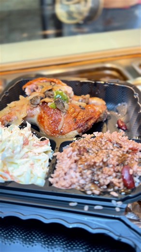 How you like it is how we serve it! 🔥🍗 #NassauBahamas #JerkChicken #NassauEats #IrieGrillCafe #BahamianFood”