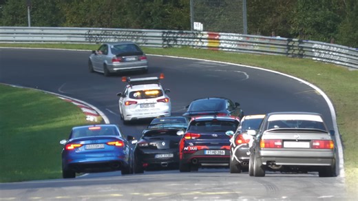 Big crash at the Nürburgring Touristenfahrten Nordschleife