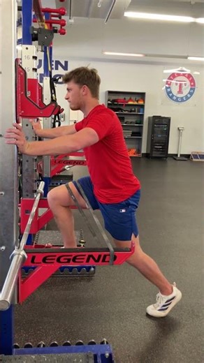 Band Resisted Hip Flexion Iso In Rack