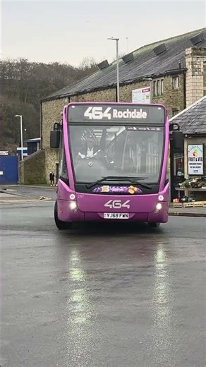 [SOON TO BE REPLACED] Transdev 287 - YJ68 FWN coming into Rawtenstall Bus Station on the 464