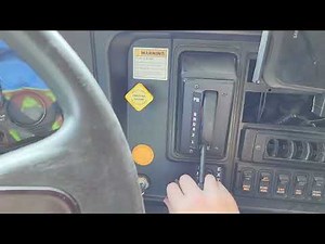 2013 IC CE 200 Handicap MAXXFORCE 7 Start Up & Hydraulic Brake Test