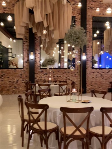 🥂Vive tu evento como siempre lo soñaste, con nuestro moderno salón de eventos, con un concepto único en la ciudad. ¡Conoce nuestras instalaciones! Av. Abraham Linconl #1161 Eventos@legrandsalon.net (656)745-0034 #salondeeventos #weddinginspiration #xvaños #fiesta #picoftheday #jrz #eventosocial #2026