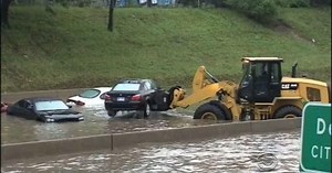 8/12: Severe flooding hits Midwest, East Coast; New lead in Brooklyn Bridge mystery