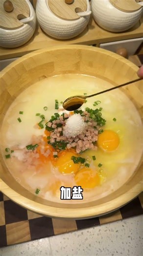 The kids are about to start school. This egg water pancake that can be made in just 10 min