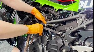 US Stock!! Motorcycle Black Steel Crash Bar Highway Bar Frame Engine Guard Falling Bumper Protector Accessories for Ka.wasaki Ninja 400 Ninja 250 Ninja400 Ninja250 Parts 2018 2019 2020 2021 2022