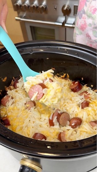 Easy 5 ingredient crockpot dinner for under $10