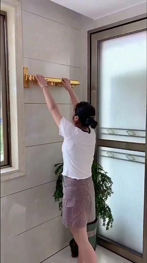 Retractable Clothesline & Wall Mounted Clothes Hanger Rack.