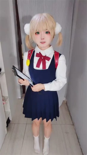 kawaii_cosplay_heaven on Instagram: "你學會了嗎？ @小小橘安 教学时间#萝莉#时雨羽衣#萌妹#cos"