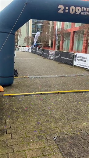 First Half Marathon Babyyyy Im your typical slow girl, but I smashed it! Thank you @SheStridesRunClub for the support 🥰